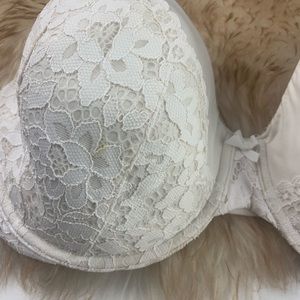 Victoria's Secret Intimates & Sleepwear - Victoria's Secret Lace Bra 40DD Body By Victoria Victoria's Secret Intimates & Sleepwear - Victoria's Secret Lace Bra 40DD Body By Victoria